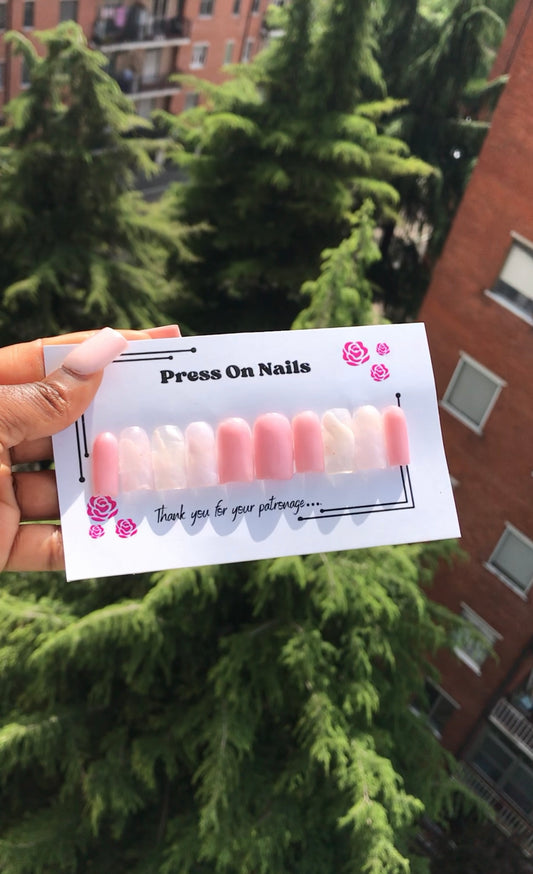 Press on nails