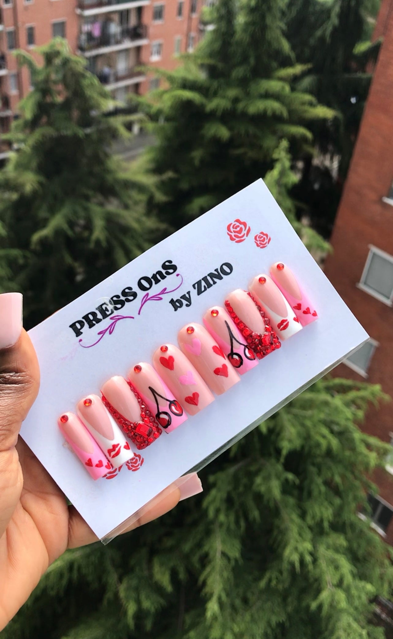 Press on nails