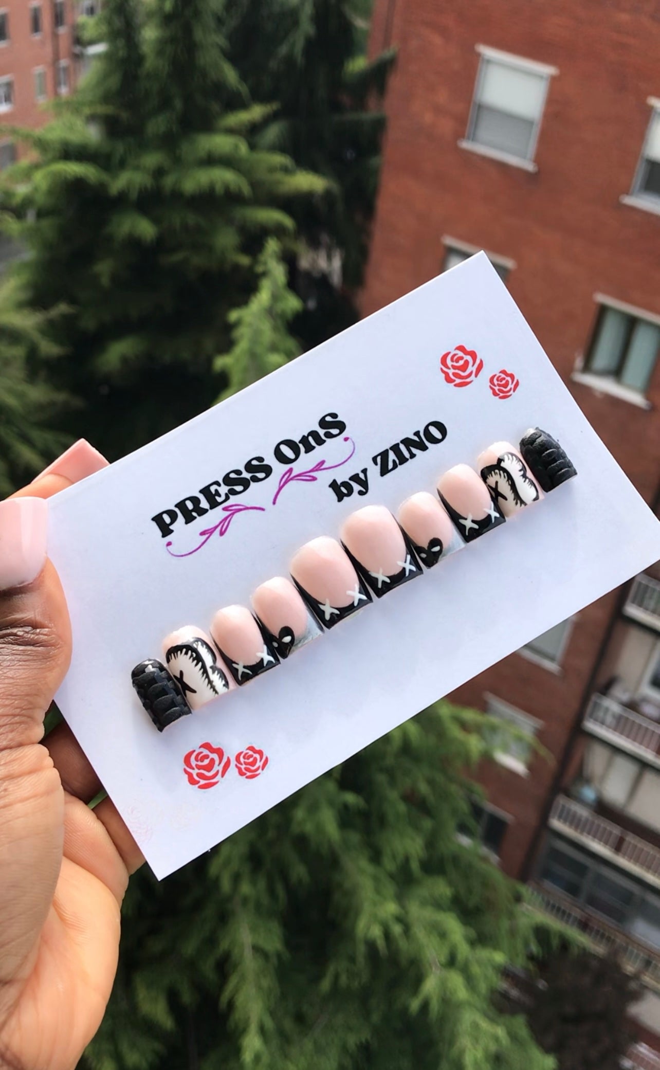 Press on nails