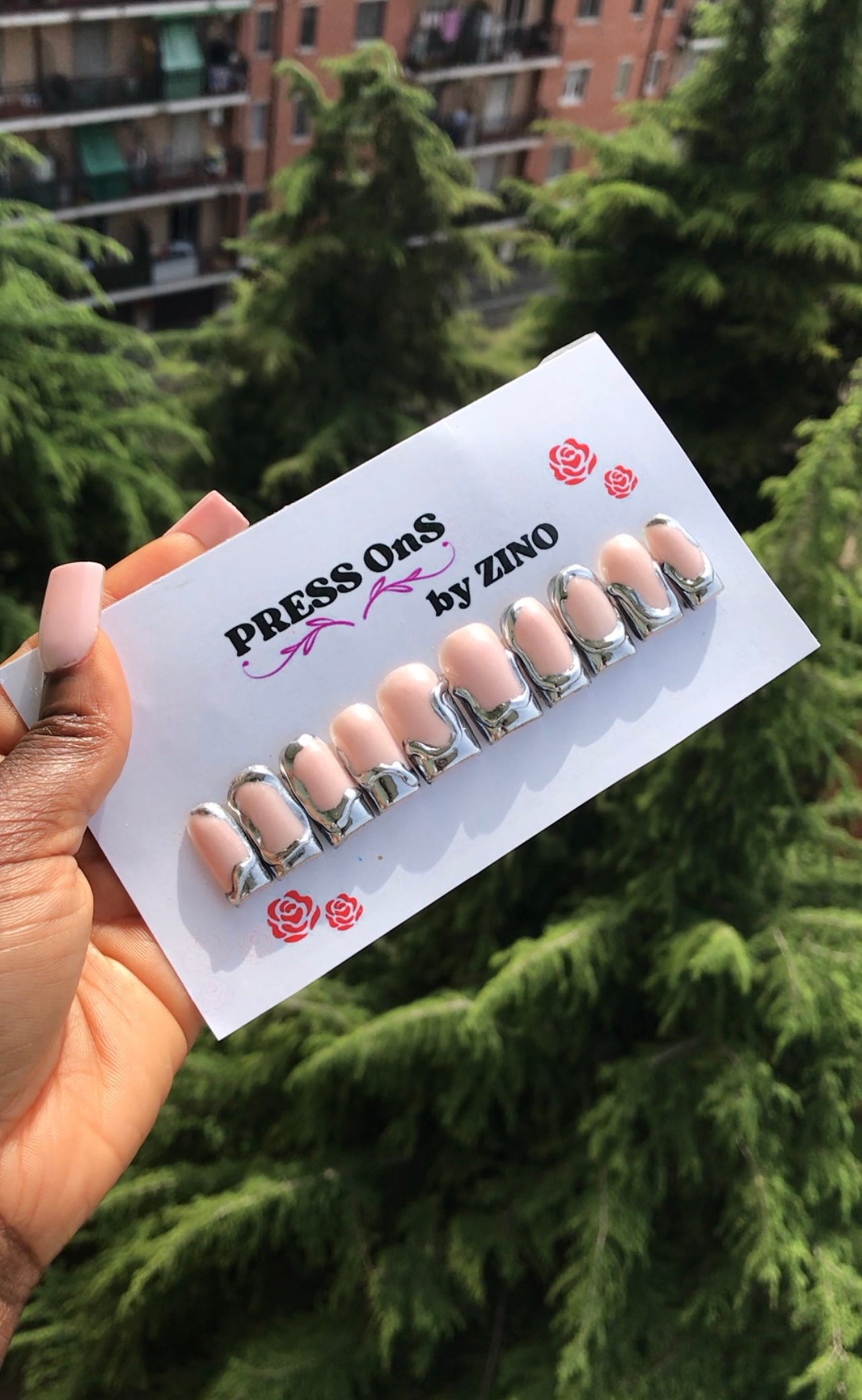 Press on nails