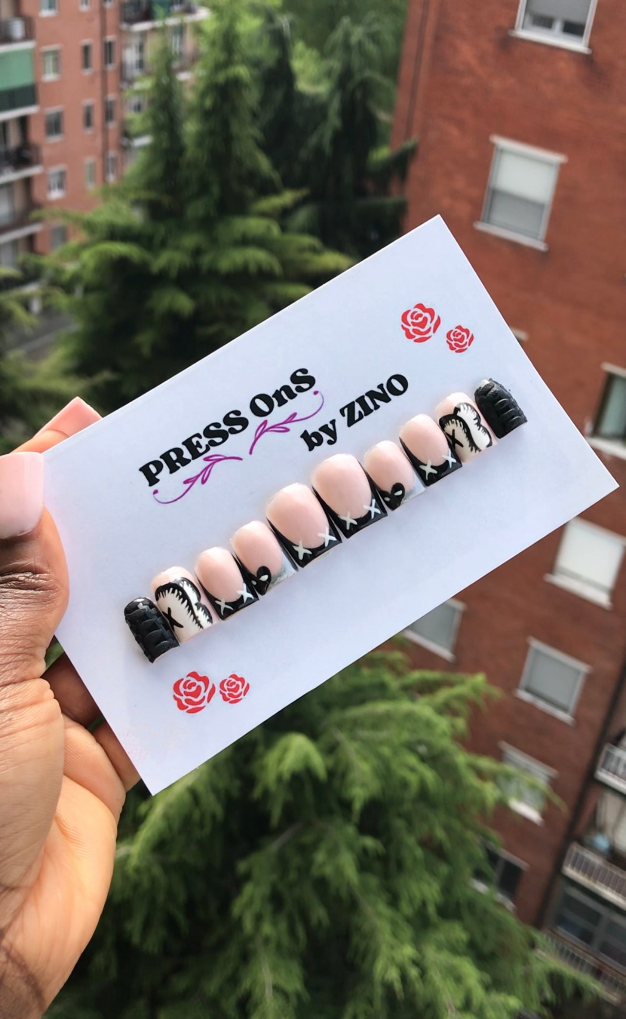 Press on nails