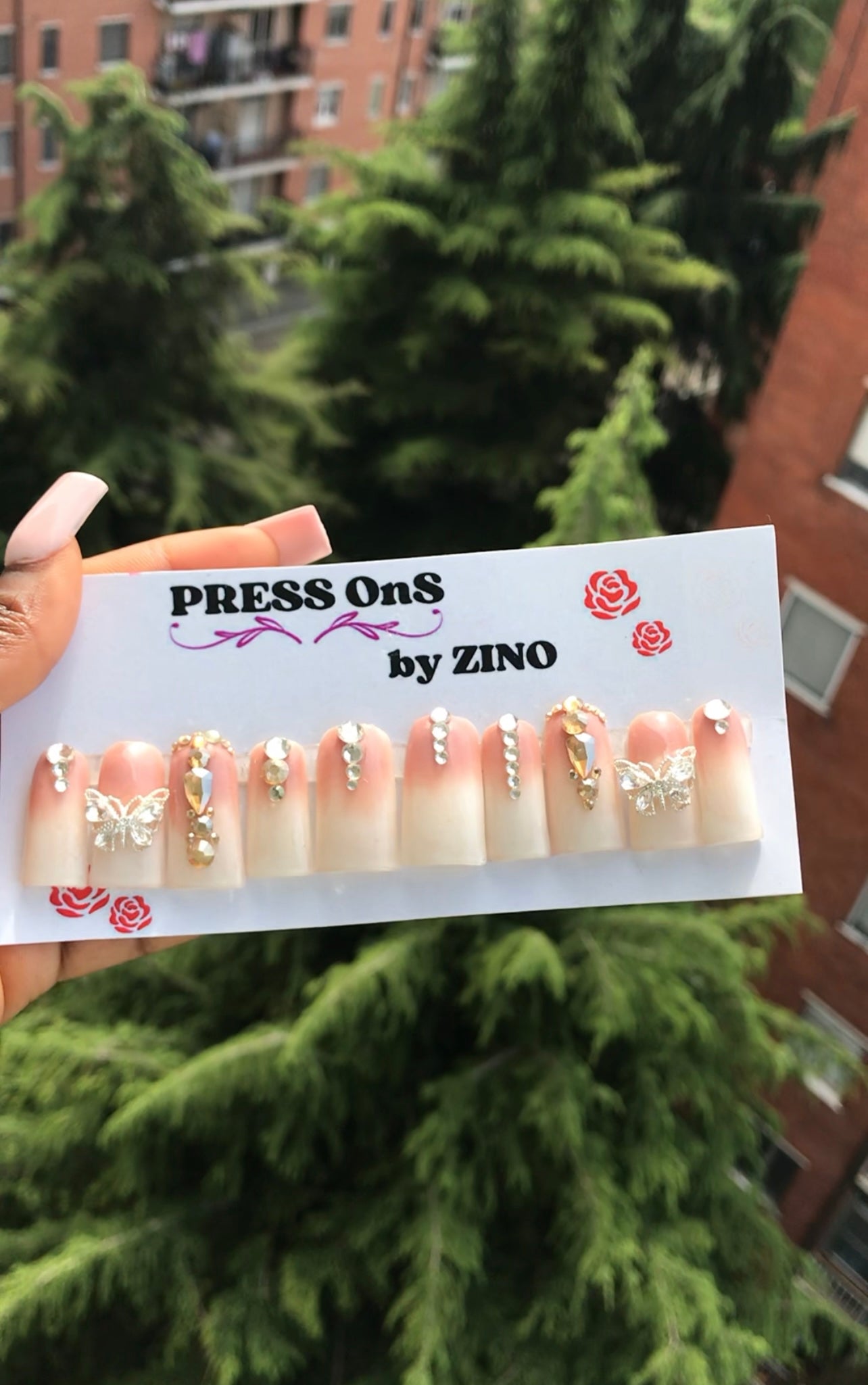 Press on nails